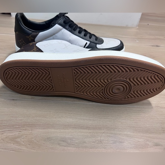 SOLD. Louis Vuitton Men’s Rivoli Sneakers - Picture 6 of 12